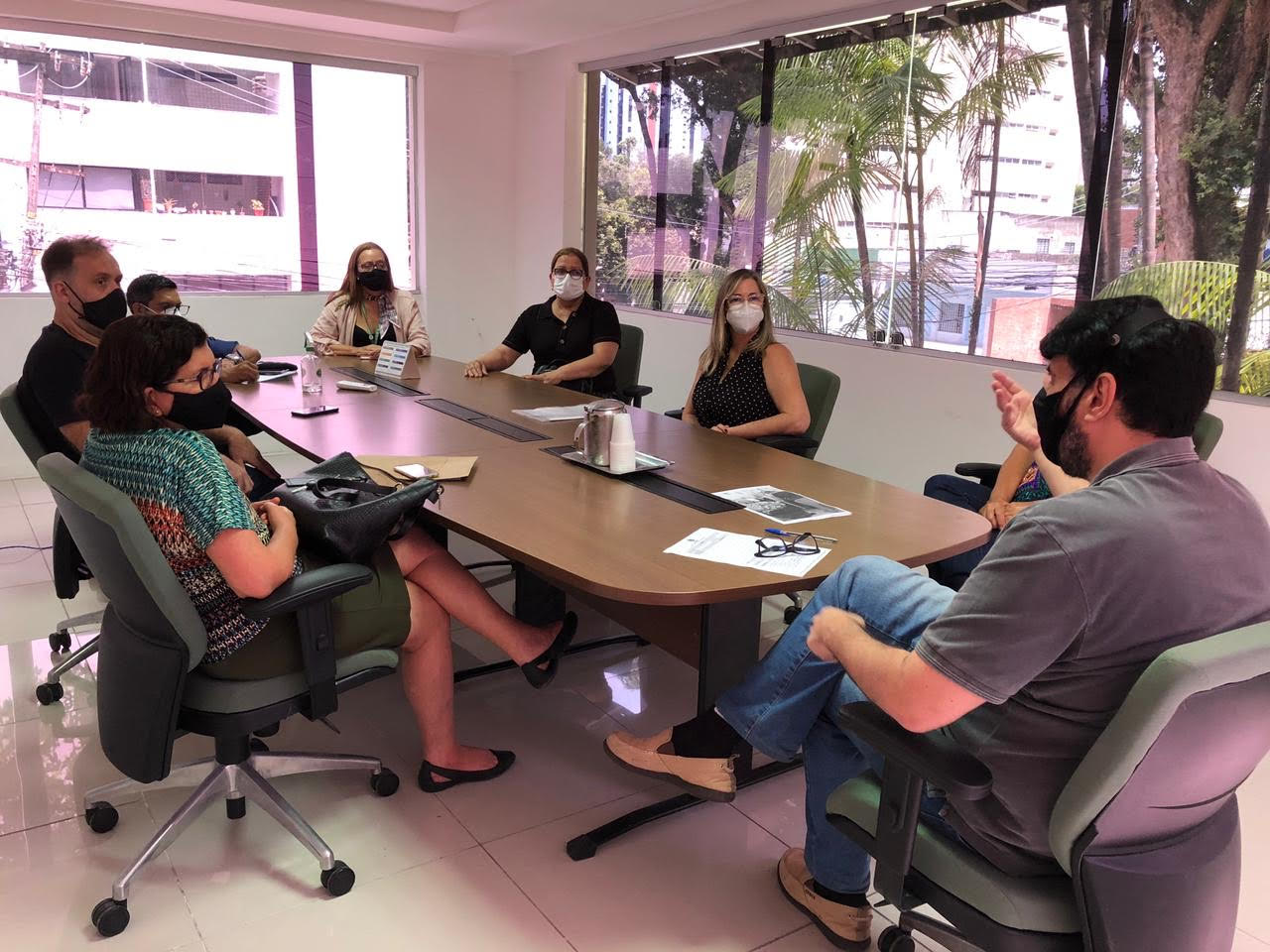 Leia mais sobre o artigo Simepe e Cremepe discutem sobre denúncias das condições de atendimento do Centro de Saúde Professor José Carneiro Leão