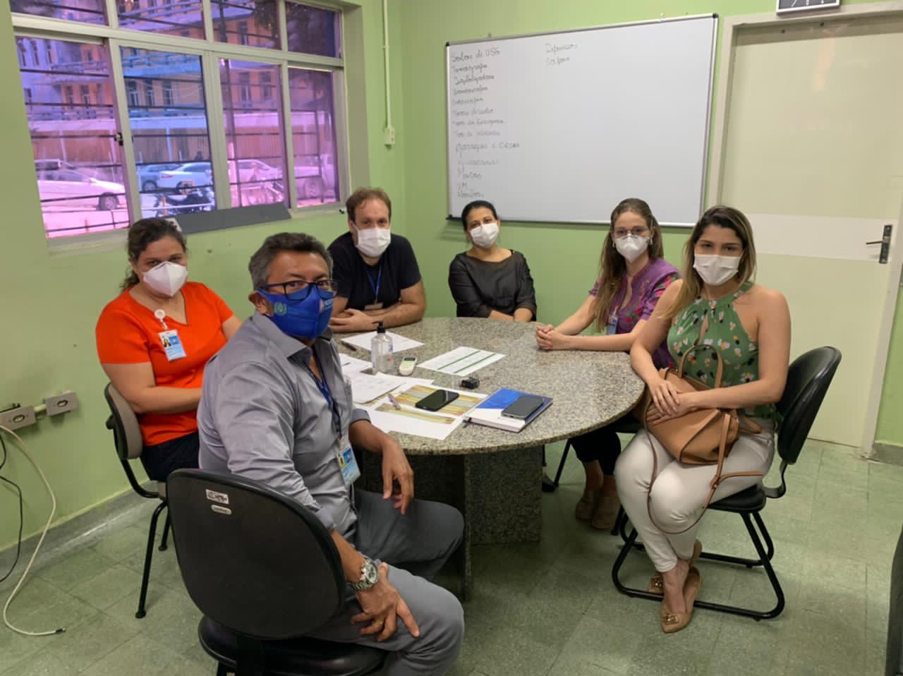 Leia mais sobre o artigo Simepe e profissionais da clínica médica discutem a resolução de problemas junto aos diretores do Hospital Otávio de Freitas