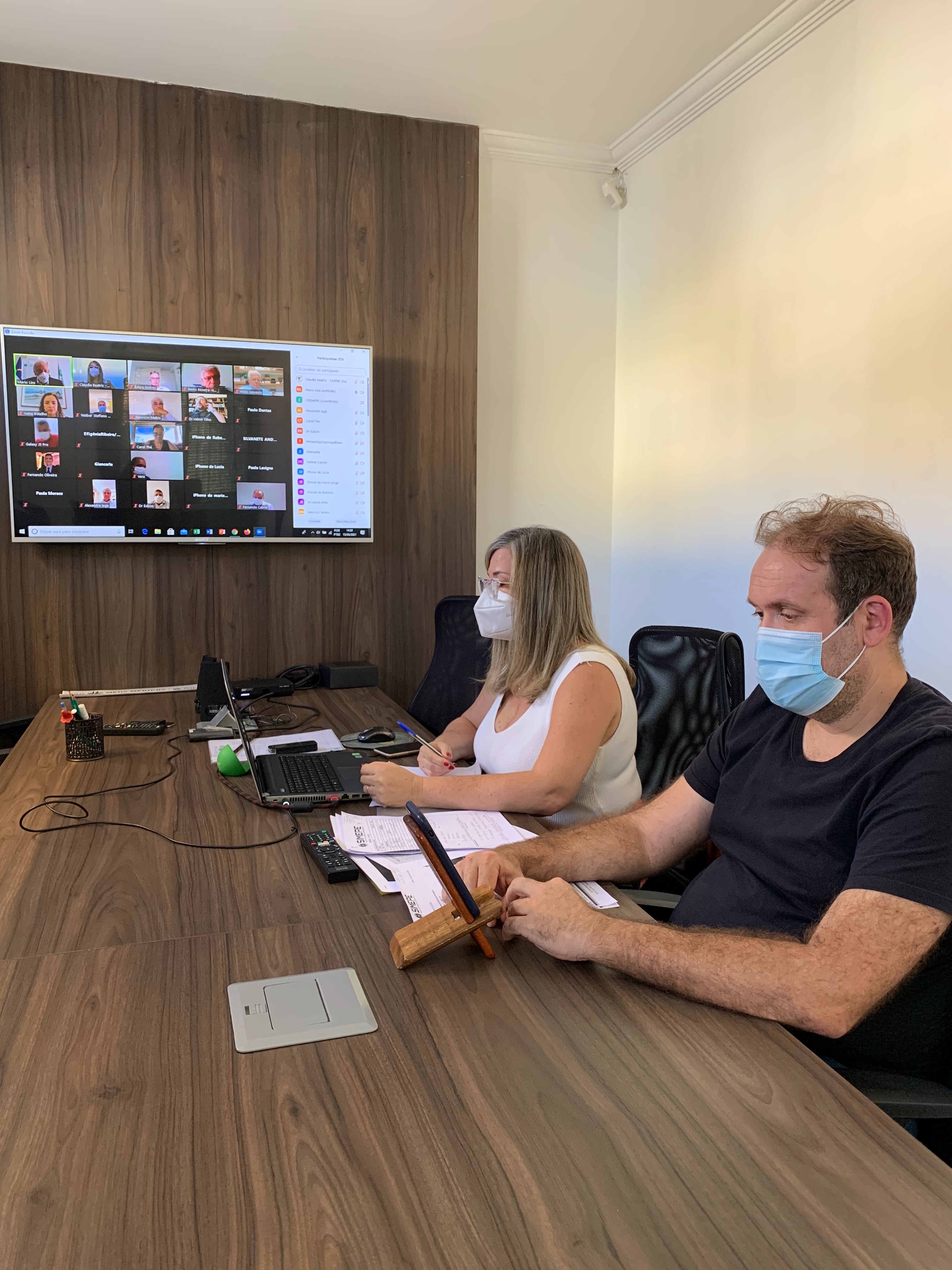 Leia mais sobre o artigo Entidades médicas, gestores da saúde e MPPE discutem vacinação e o cenário de pandemia no estado