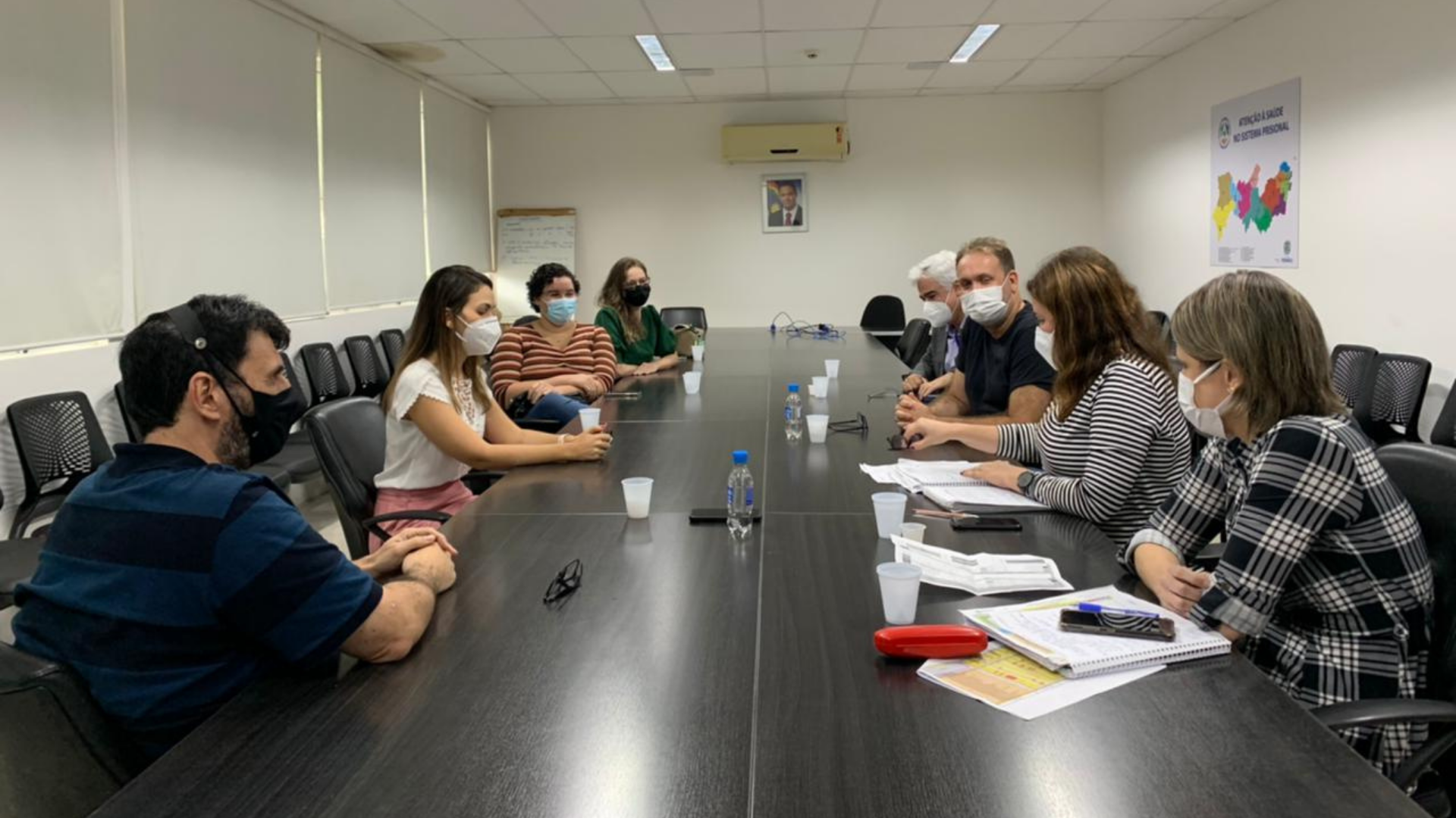 Leia mais sobre o artigo Simepe, Cremepe, clínicos do HOF e SES discutem sobre problemas e providências urgentes para a unidade