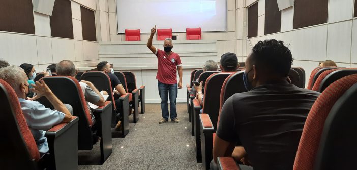Leia mais sobre o artigo Reunião de Nivelamento une diretores e acadêmicos para pensar o futuro do Sindmepa