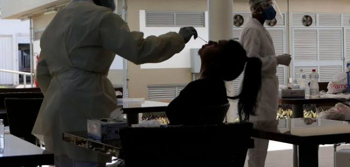 Leia mais sobre o artigo Alta de casos e Covid acende alerta de autoridade de saúde