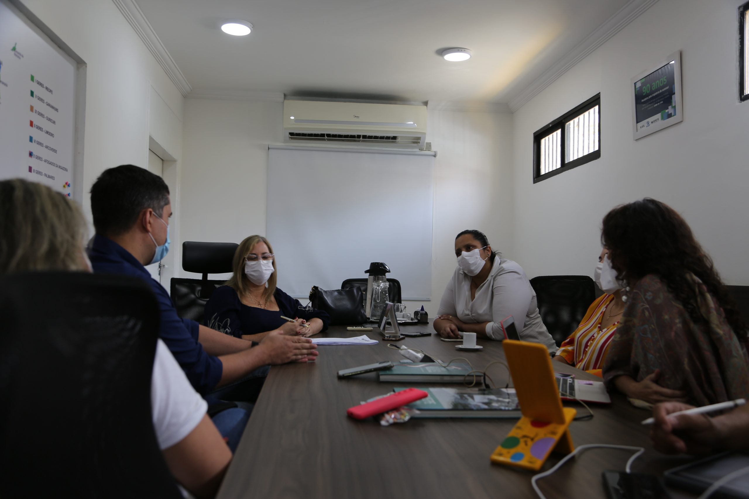 Leia mais sobre o artigo Simepe cobra SEMARC por melhores condições de trabalho para os médicos da Maternidade Barros Lima