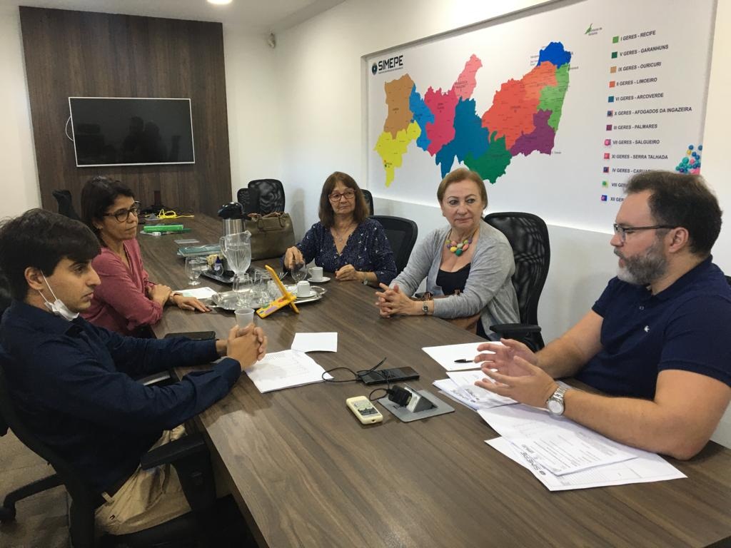 Leia mais sobre o artigo Simepe e gestores da UPA Olinda discutem melhorias para o serviço de atendimento