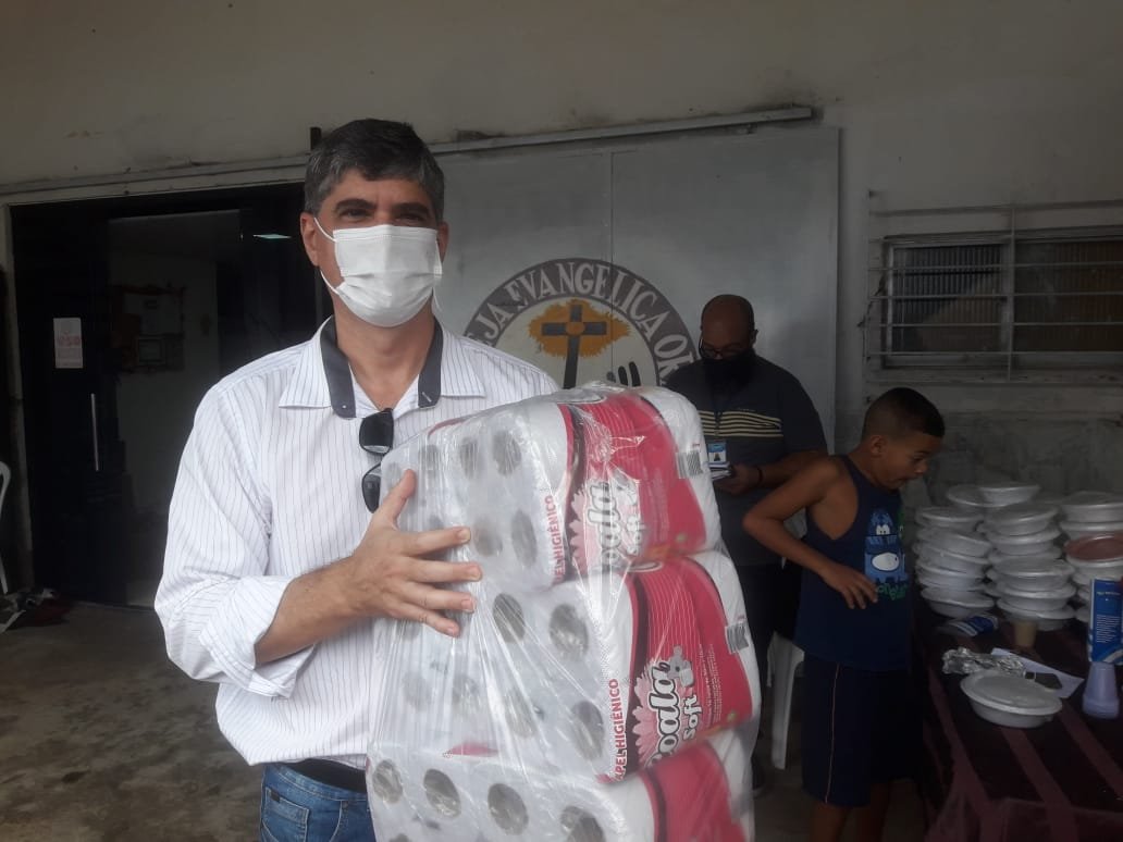 Leia mais sobre o artigo Campanha “Médicos Solidários” ajuda com donativos à instituição religiosa do Ibura/Recife