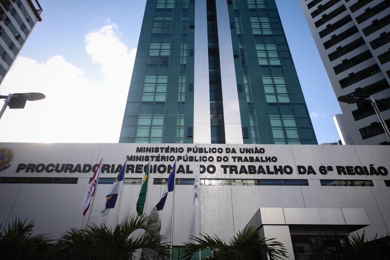 Leia mais sobre o artigo Simepe acompanha audiência no MPT-PE sobre acordo coletivo dos honorários médicos