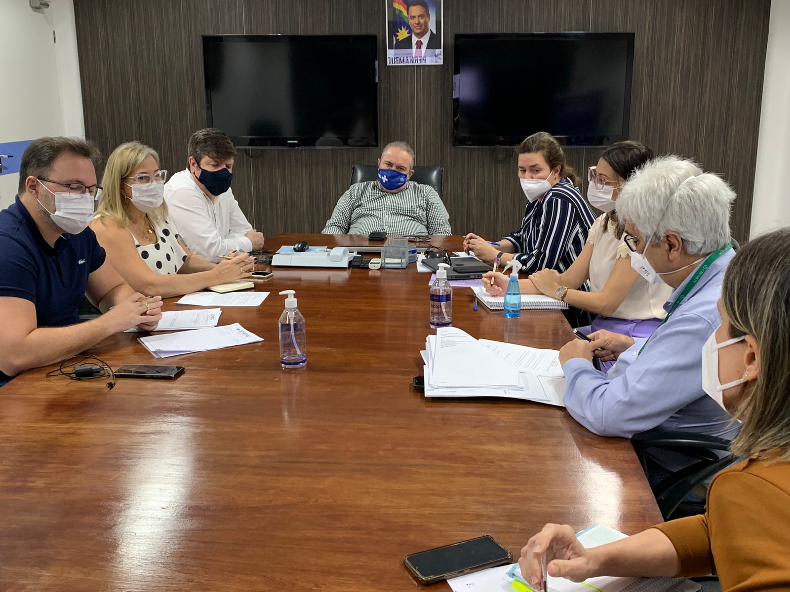 Leia mais sobre o artigo Simepe solicita reajuste de remuneração para os médicos contratados pelo Estado