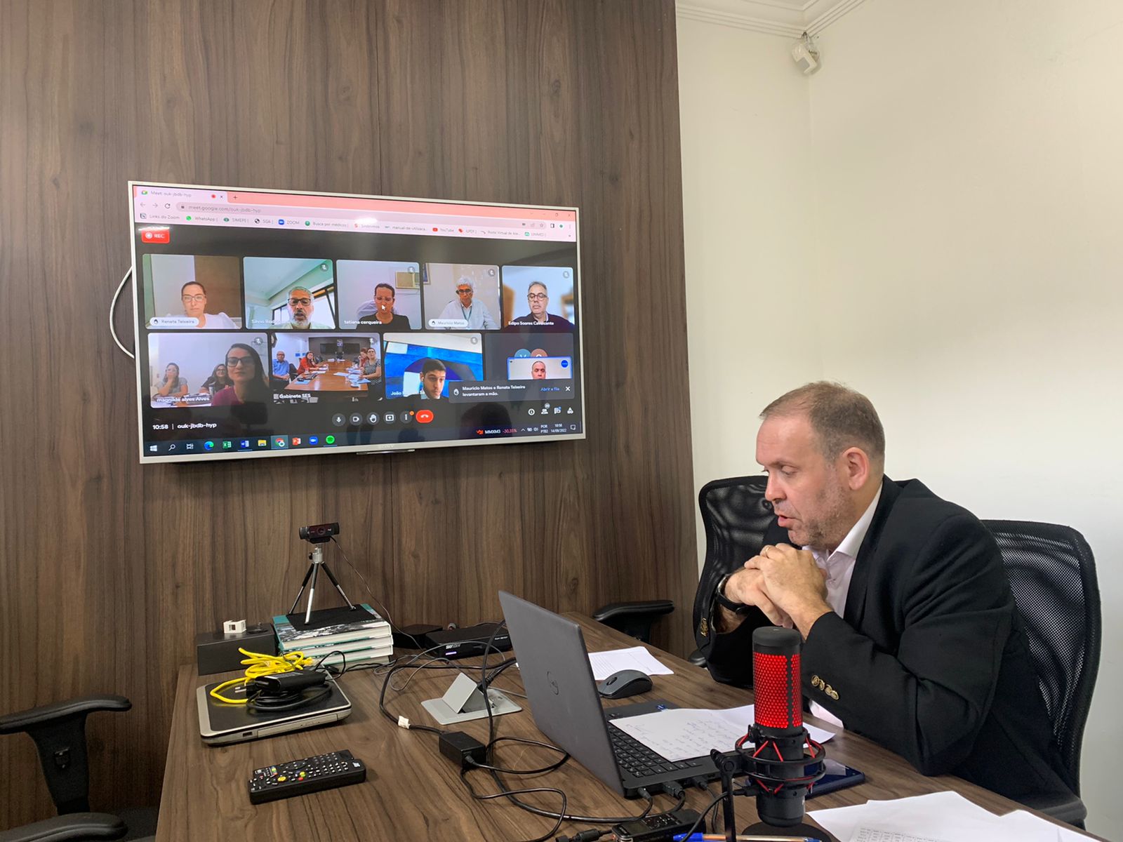 Leia mais sobre o artigo Simepe participa de audiência pública com o Ministério Público para tratar situação do Hospital Dom Malan