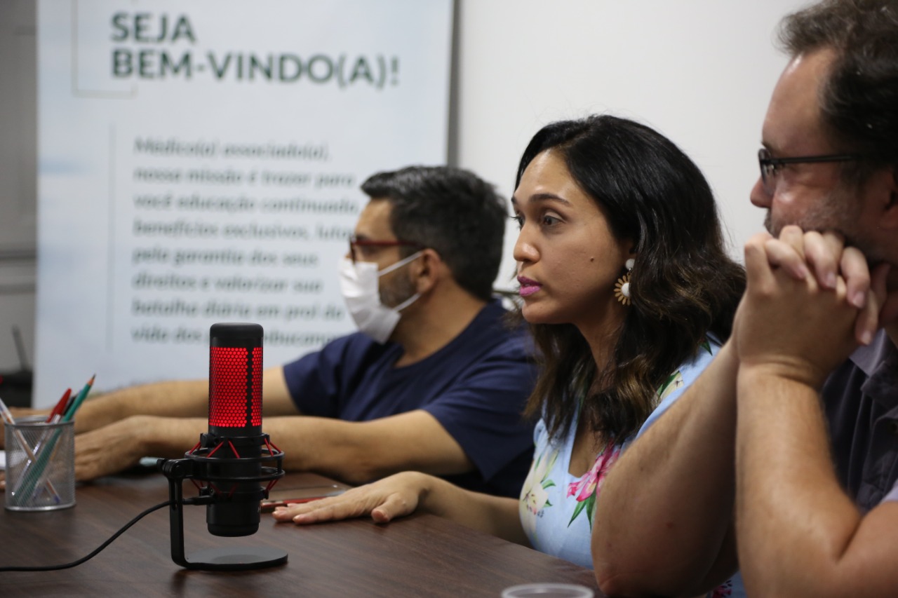 Leia mais sobre o artigo Simepe e médicos da PCR discutem sobre o enfrentamento do vírus  Monkeypox