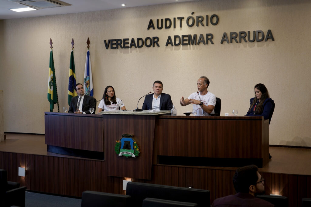 Leia mais sobre o artigo Sindicato dos Médicos participa de audiência pública na Câmara Municipal de Fortaleza para debater as demandas do sistema de saúde