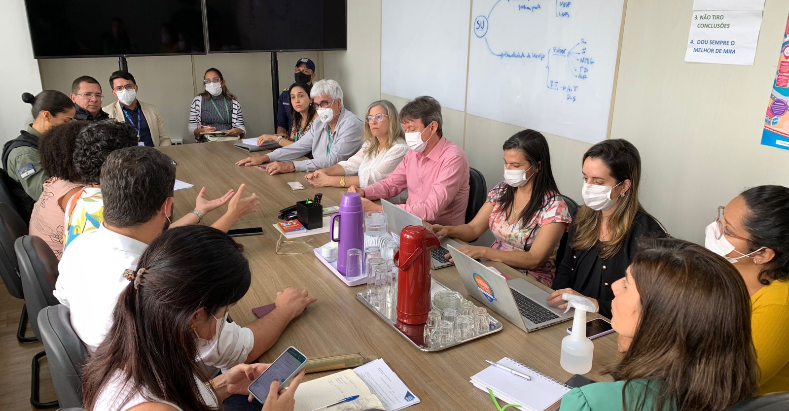 Leia mais sobre o artigo Simepe participa de reunião com Sesau e entidades que atuam na saúde do Recife, para discutir melhorias para a USF – Pantanal