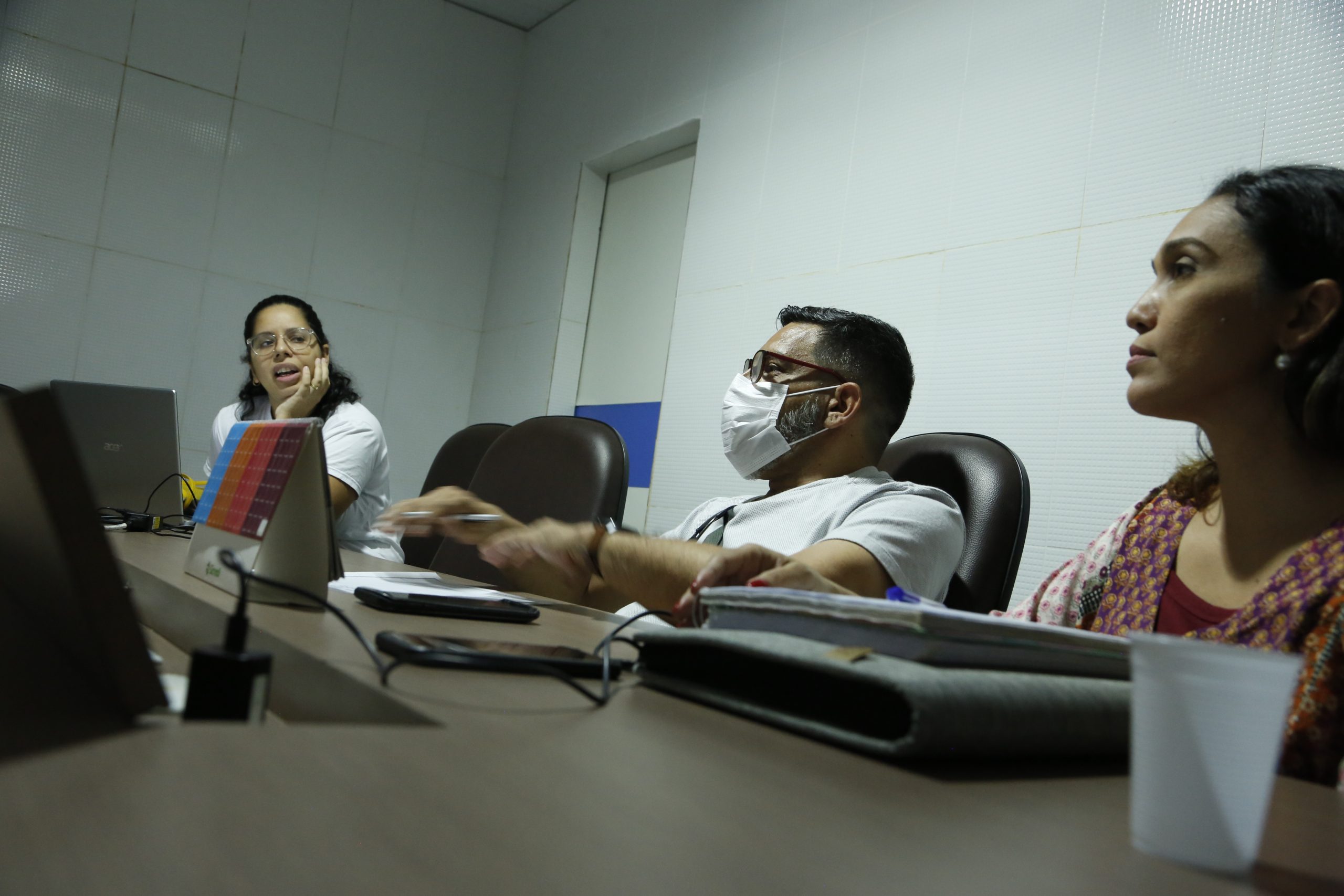 Leia mais sobre o artigo Simepe e sindicatos das categorias da Atenção Primária da saúde do Recife, discute garantias para os profissionais, diante da alteração de jornada nas Upinhas