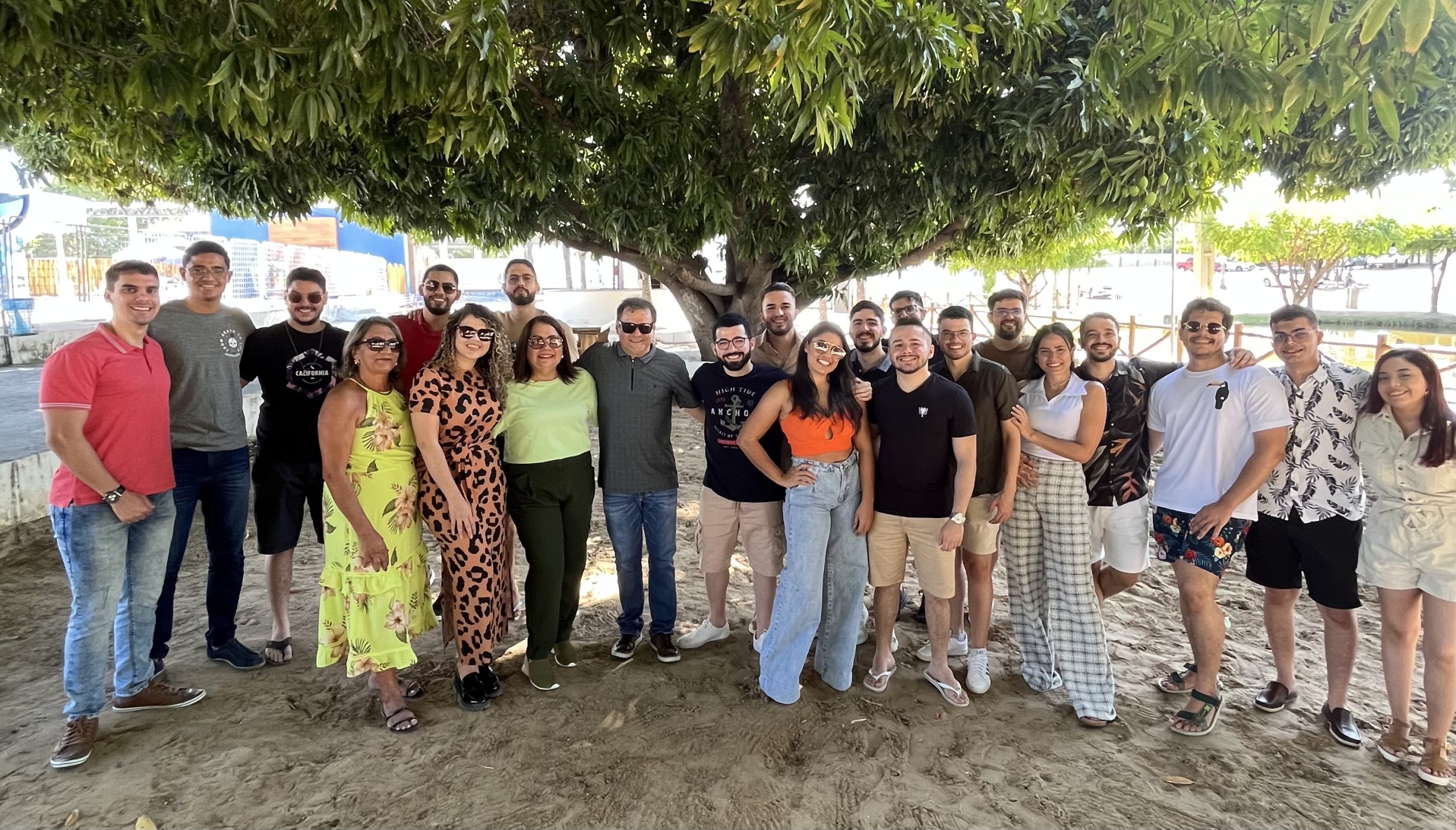 Leia mais sobre o artigo Encontro de Gerações – Simepe recepciona futuros médicos numa tarde de confraternização