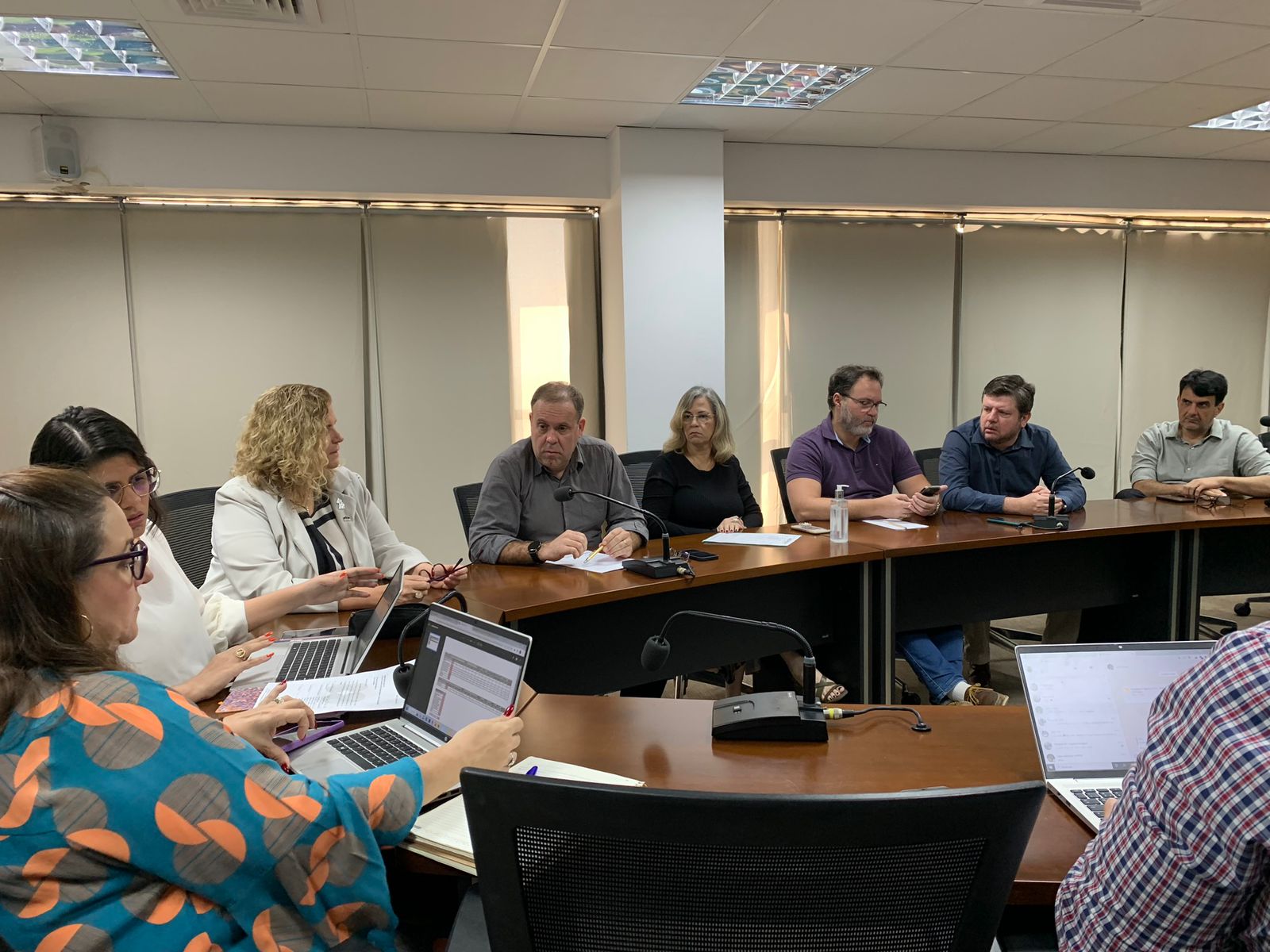 Leia mais sobre o artigo Em mais uma rodada de negociações com o Estado, Simepe reforça as necessidades da categoria que trabalha na rede pública