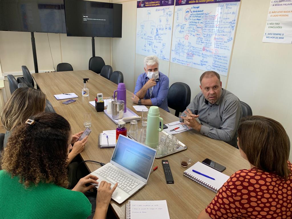 Leia mais sobre o artigo Simepe discute com Sesau do Recife redução das filas de cirurgias