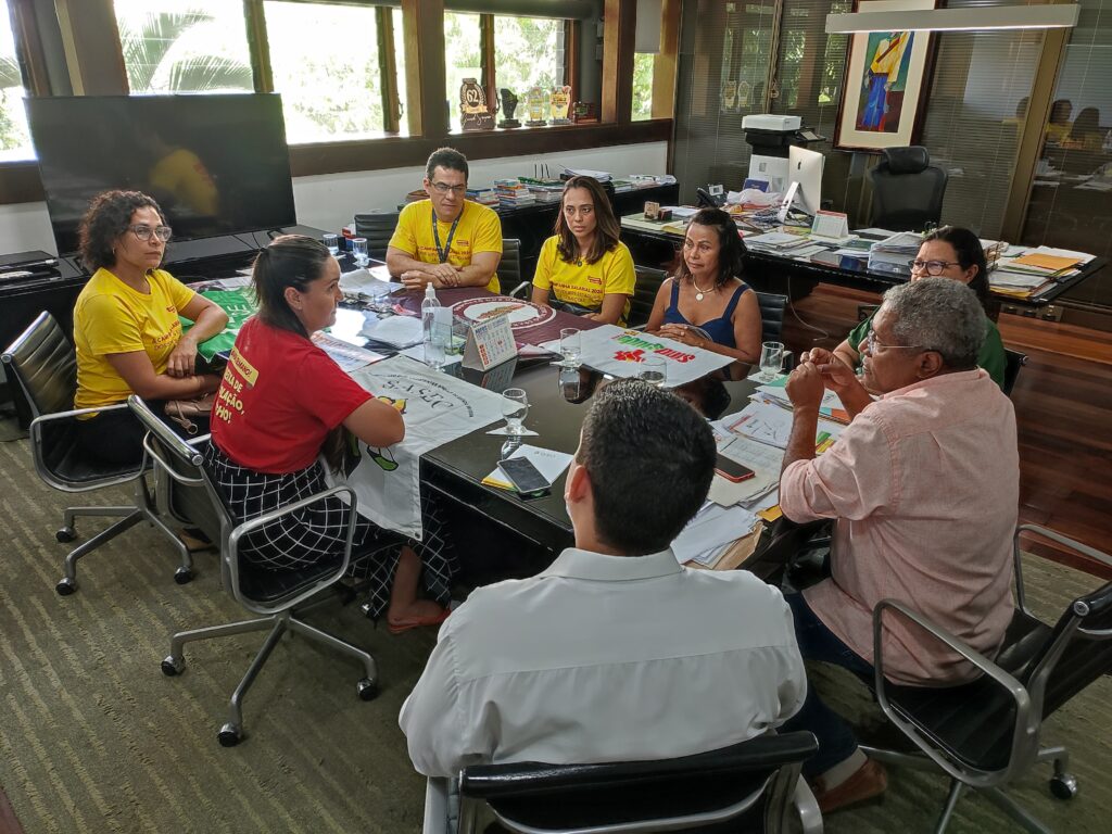 Leia mais sobre o artigo Entidades sindicais pressionam governo estadual por uma devolutiva sobre o reajuste salarial e ascensões funcionais