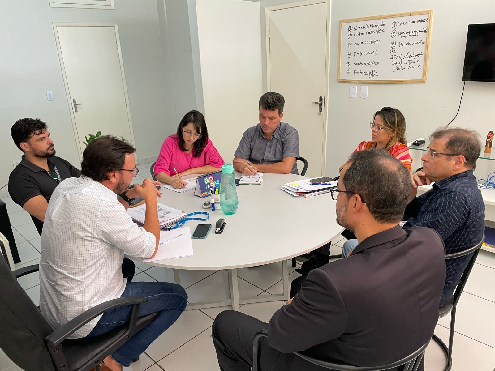 Leia mais sobre o artigo Simepe se reúne em mesa de negociação com a gestão municipal de saúde de Petrolina