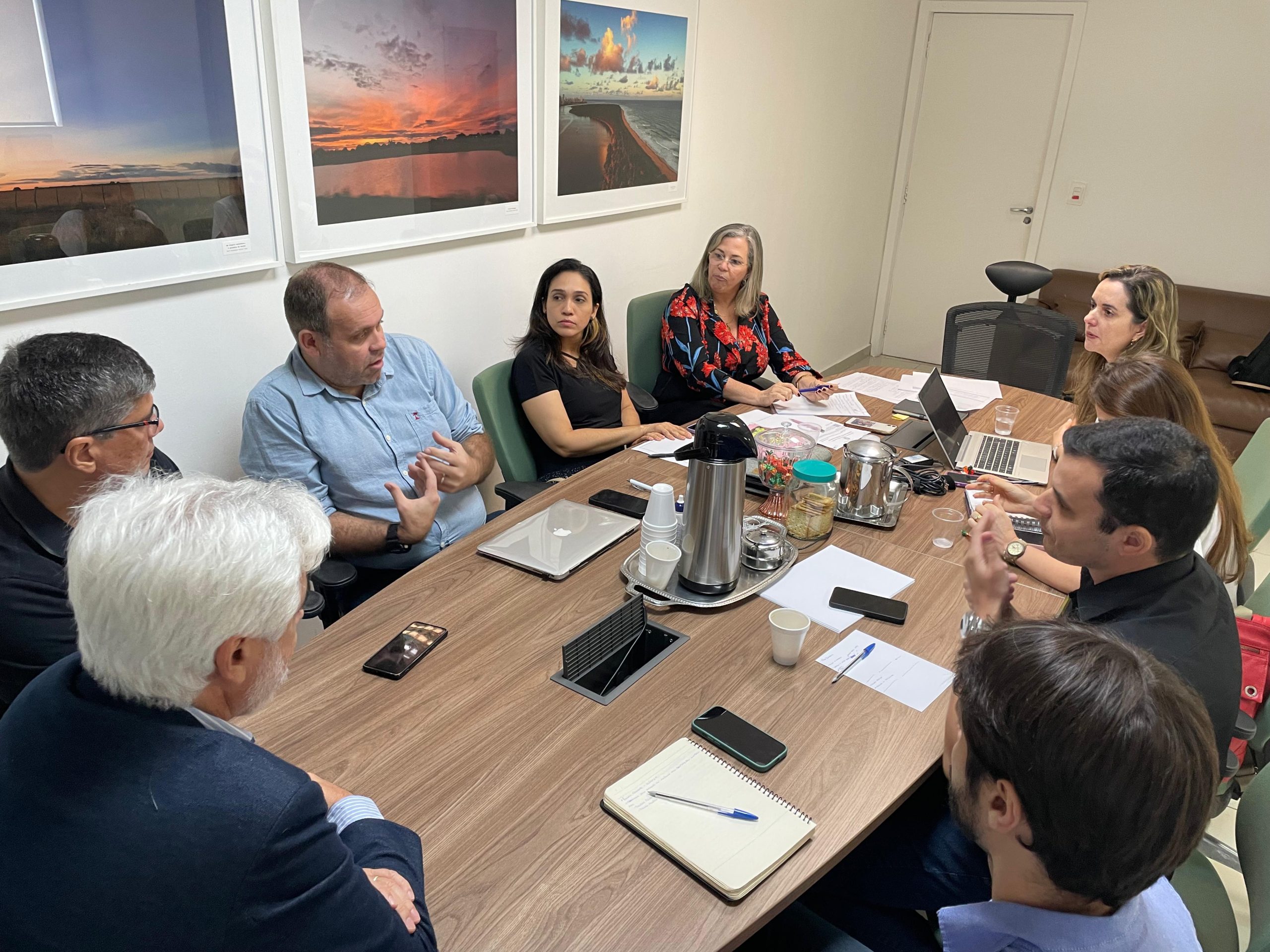 Leia mais sobre o artigo Simepe e Cremepe discutem com a Sesau Recife, medidas de enfrentamento a sazonalidade