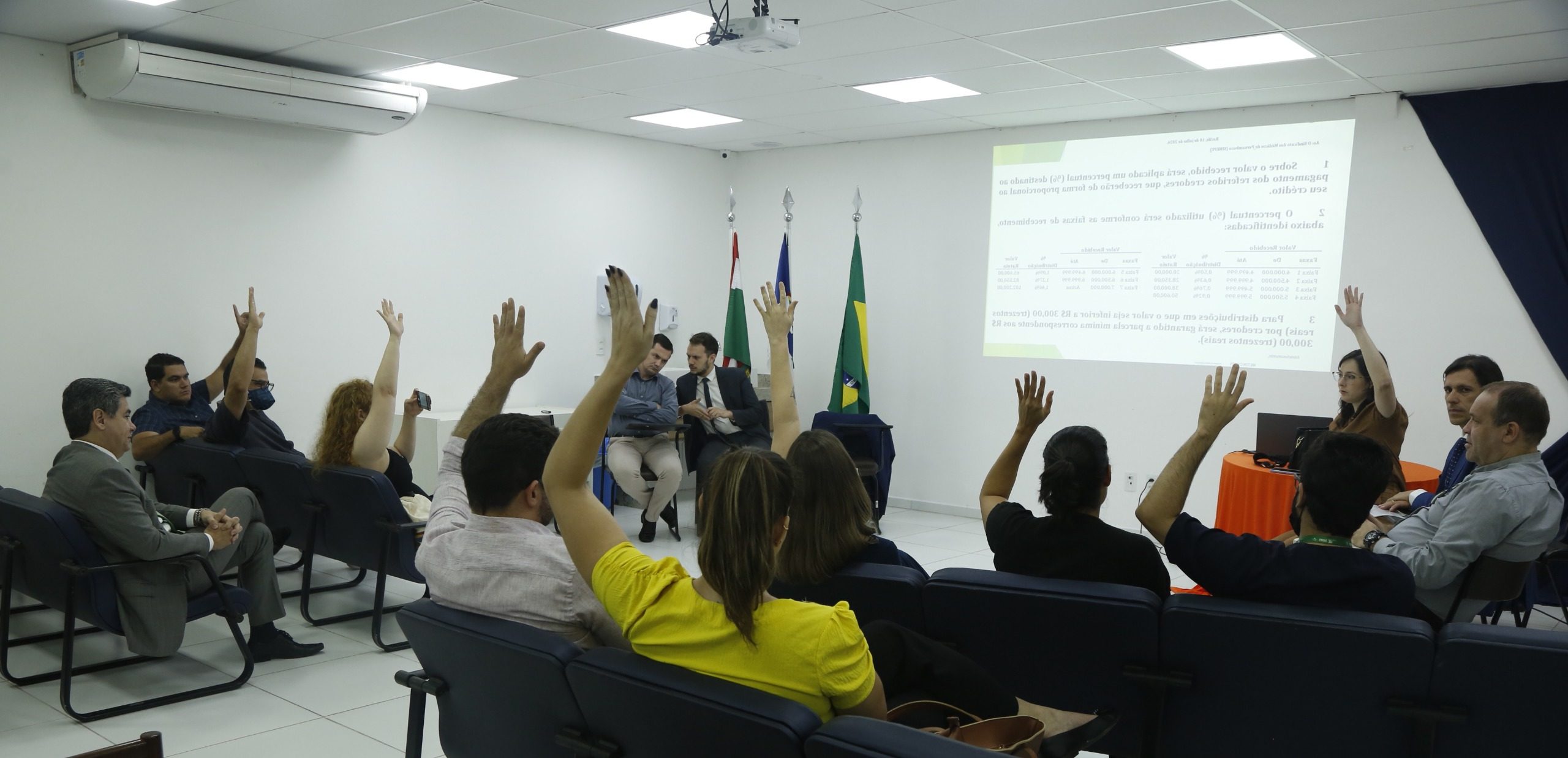 Leia mais sobre o artigo Simepe e médicos credores da recuperação judicial do Hospital Santa Efigênia aprovam avanços nas negociações