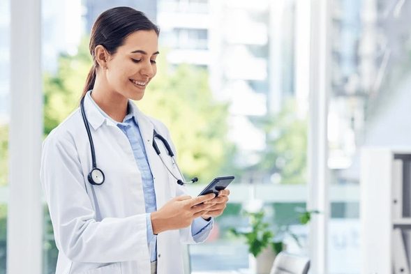 Leia mais sobre o artigo Emissão de recibos médicos passa a ser digital em 2025