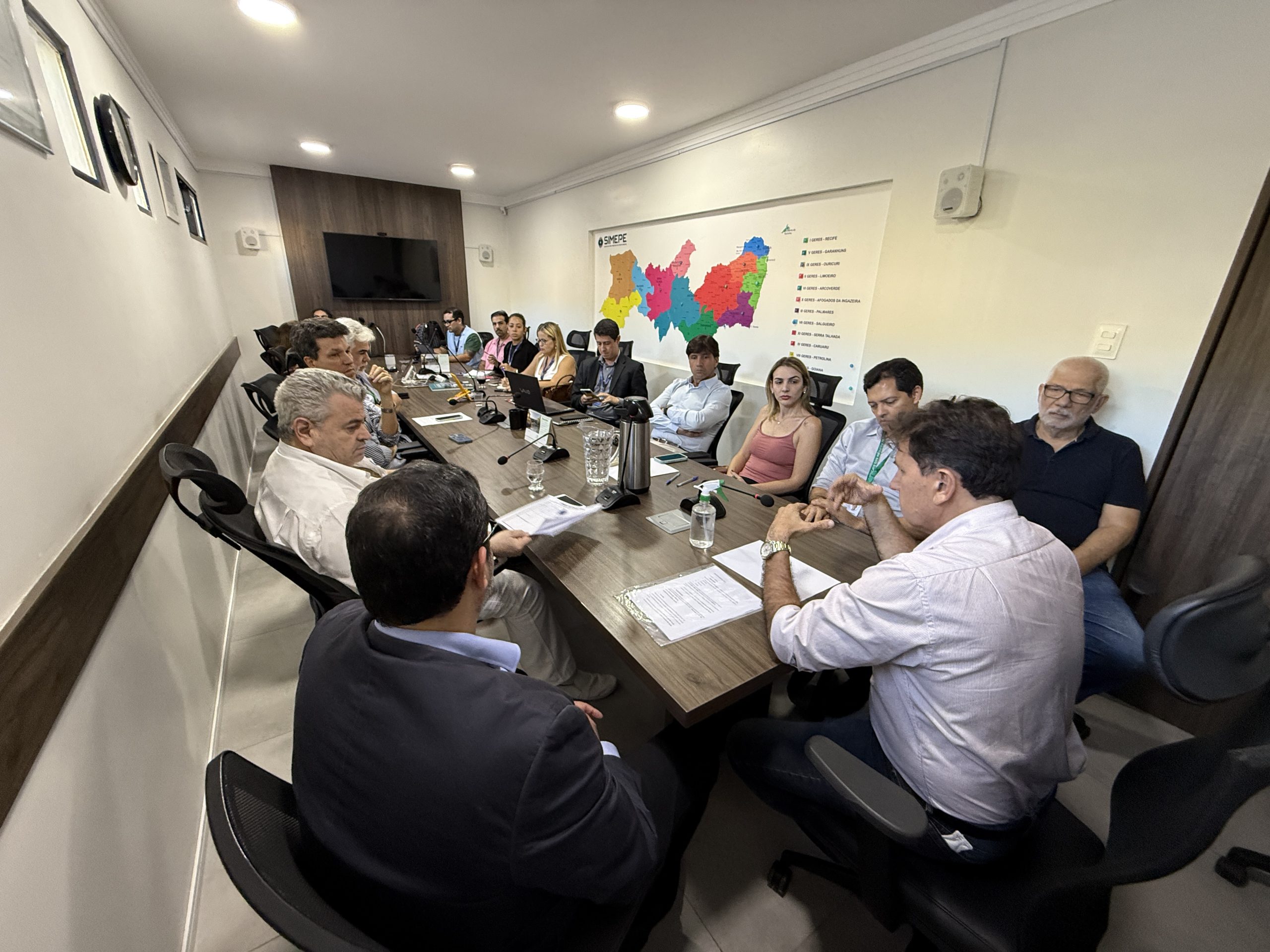 Leia mais sobre o artigo Simepe discute reajuste e condições de trabalho com o Iassepe e marca nova rodada de negociação