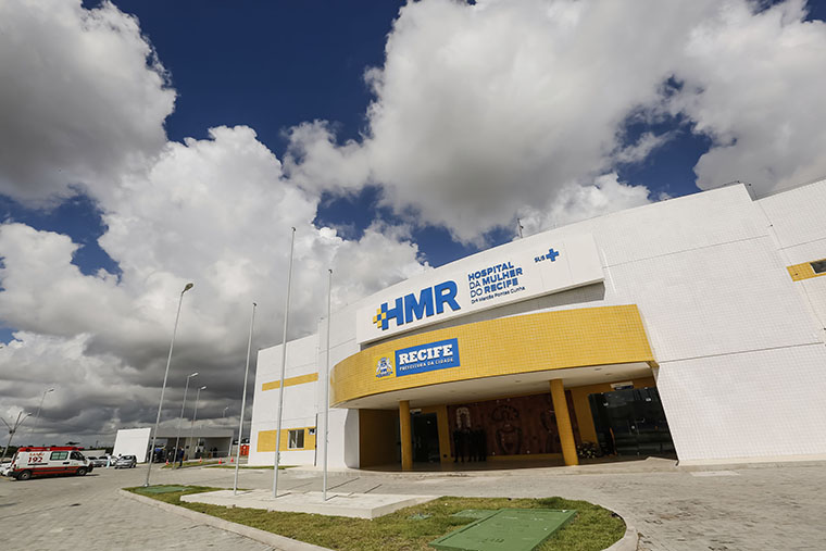 Leia mais sobre o artigo Médicos do Hospital da Mulher do Recife e Simepe discutem pejotização na unidade de saúde