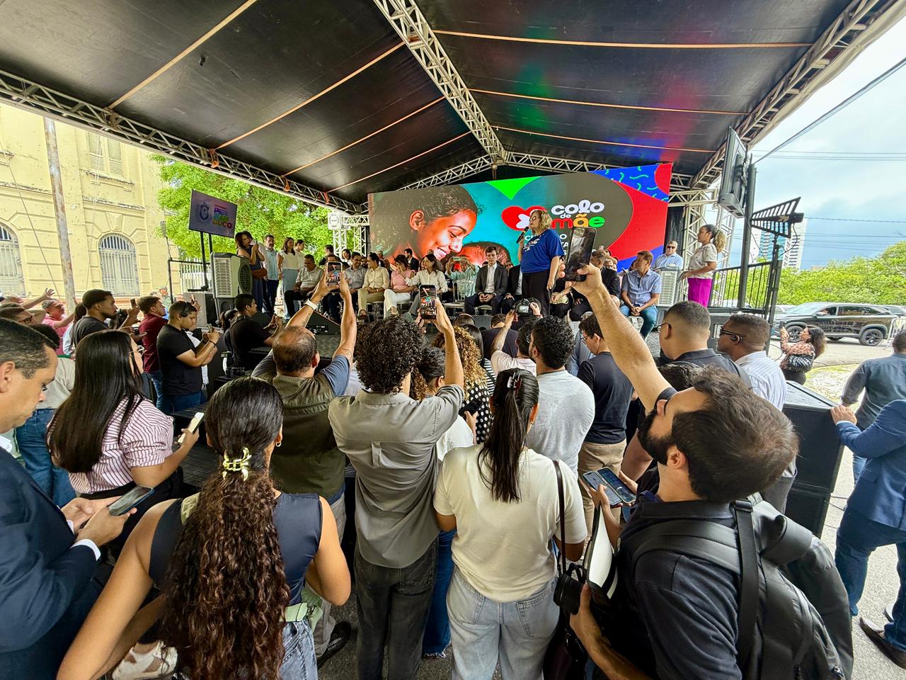 Leia mais sobre o artigo Simepe participa do lançamento do programa “Colo de Mãe”, do Governo de Pernambuco